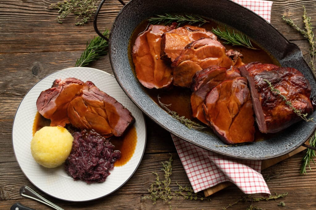 Welcher Wein passt zu Rinderbraten? - Aurum Vinum